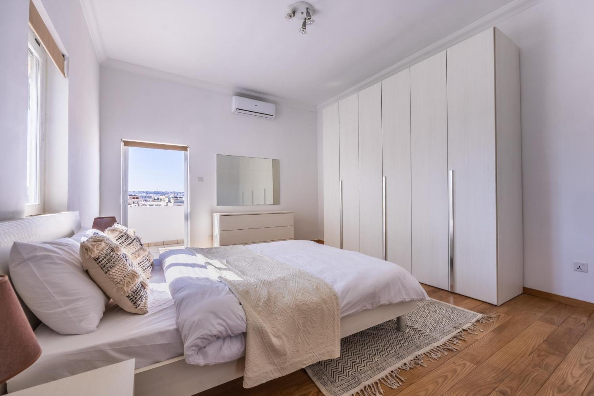 슬리에마 Stunning - Seaview Penthouse 3-Bed + Parking 아파트 외부 사진
