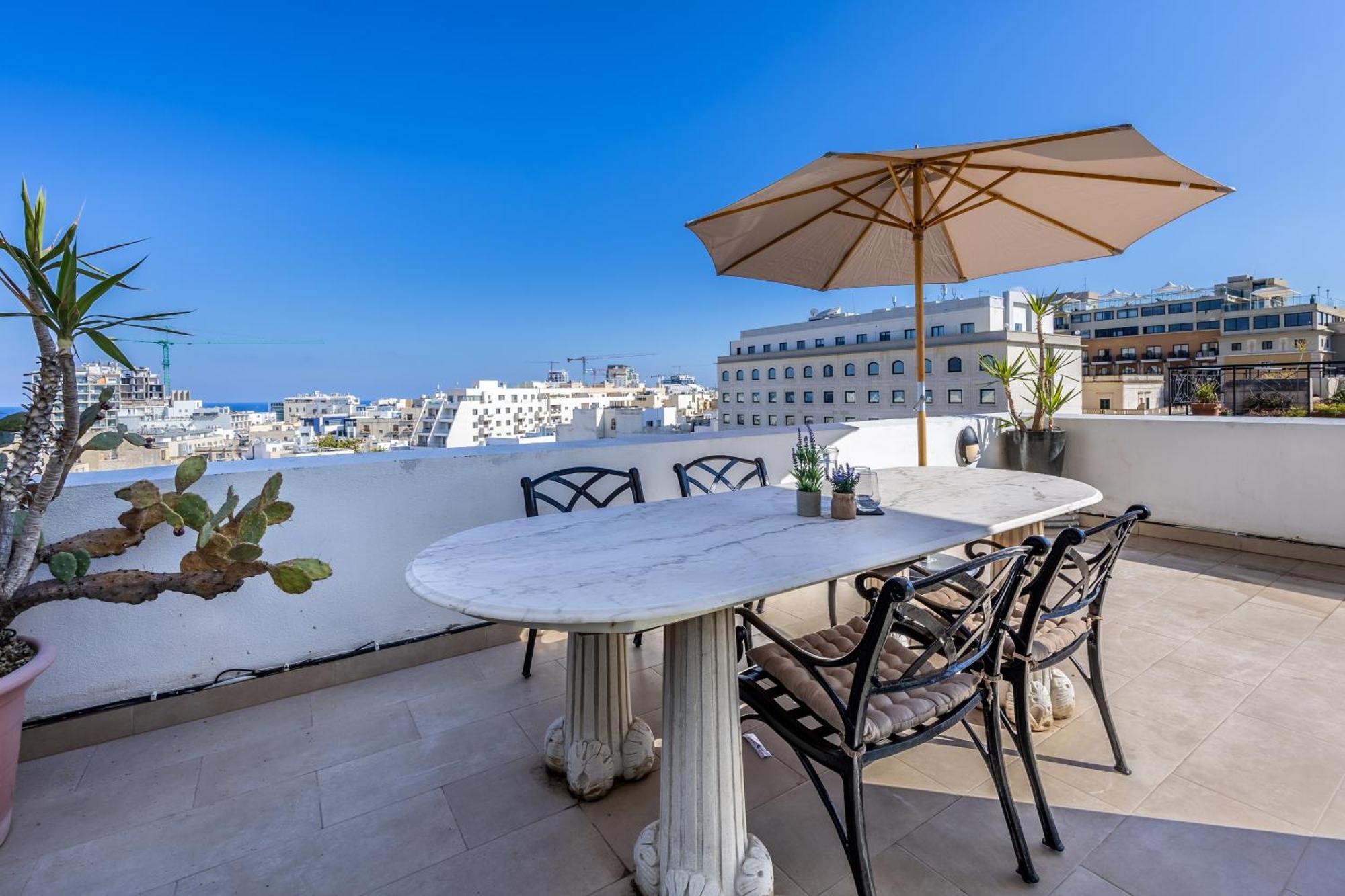 슬리에마 Stunning - Seaview Penthouse 3-Bed + Parking 아파트 외부 사진